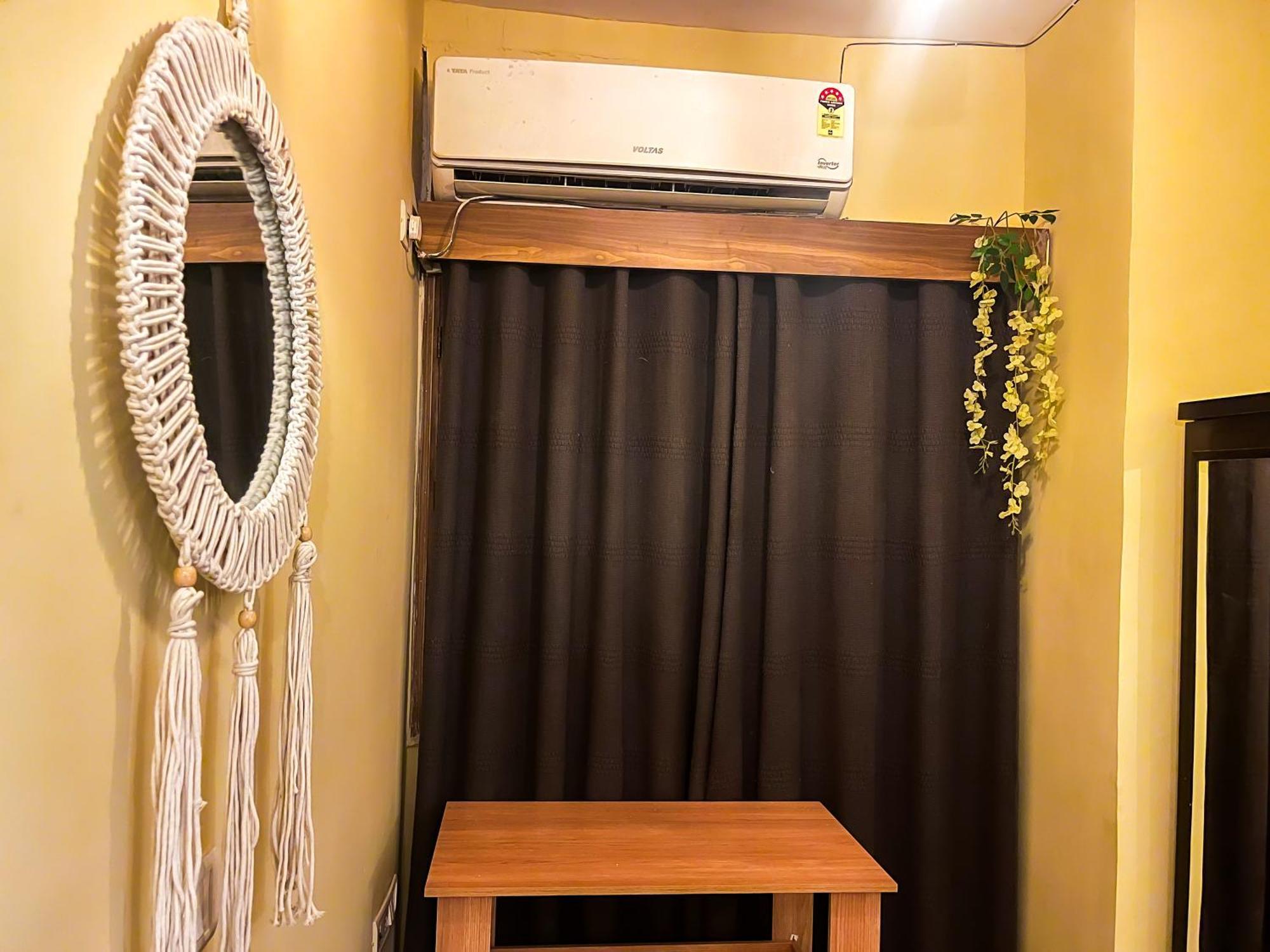 Atharva'S Homestay By Goaround Homes - Nehru Enclave Metro, South Delhi นิวเดลี ภายนอก รูปภาพ