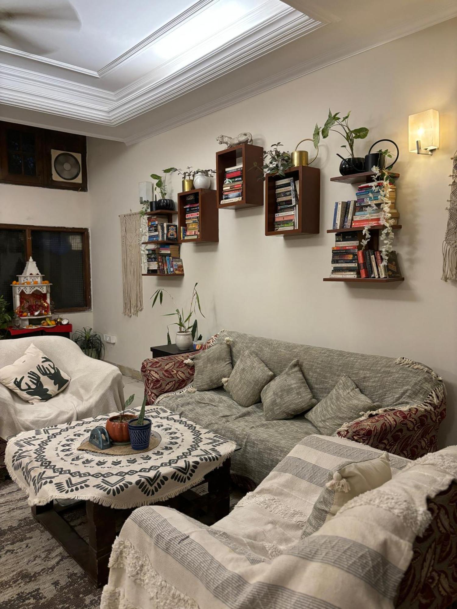 Atharva'S Homestay By Goaround Homes - Nehru Enclave Metro, South Delhi นิวเดลี ภายนอก รูปภาพ