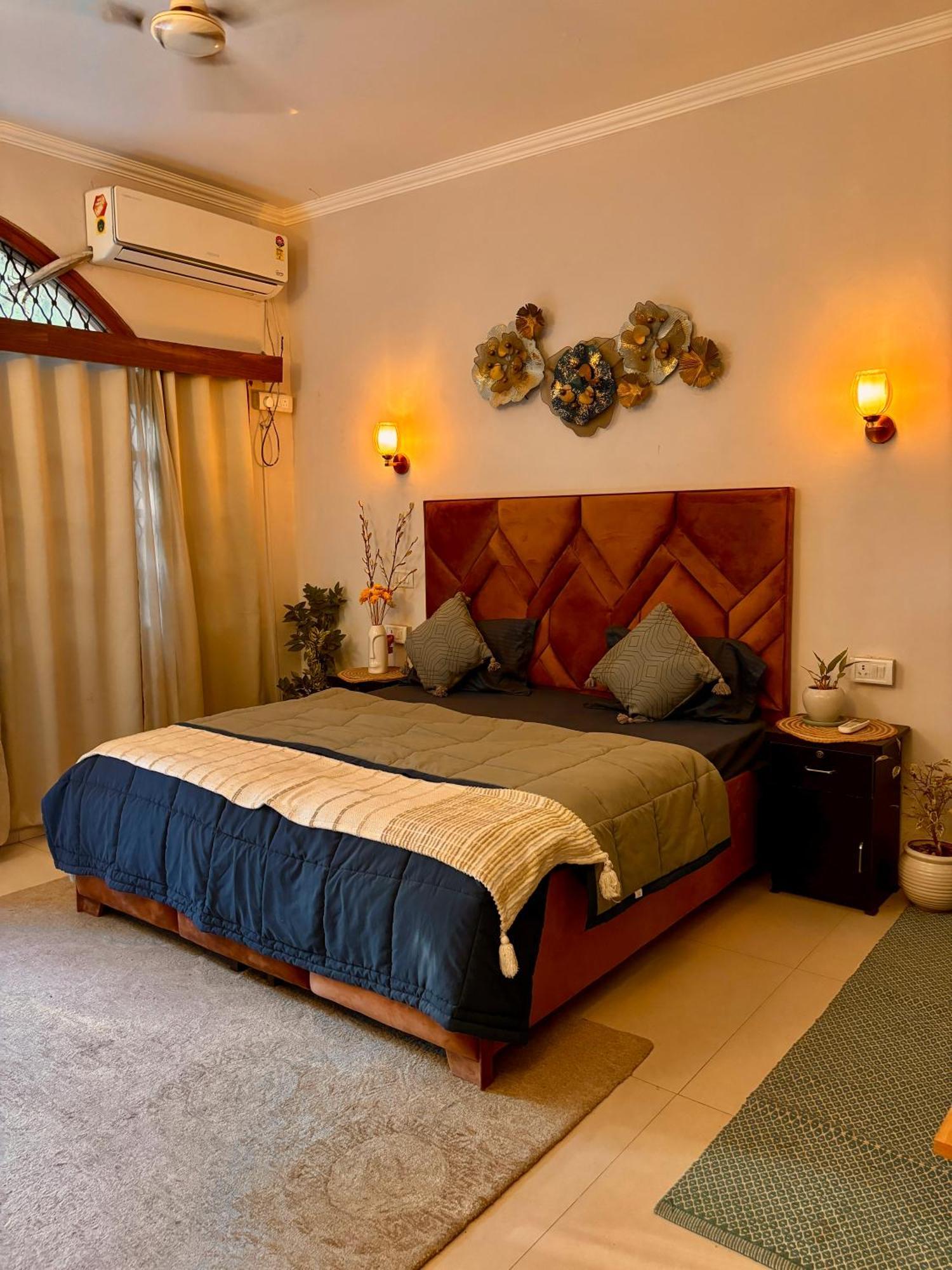 Atharva'S Homestay By Goaround Homes - Nehru Enclave Metro, South Delhi นิวเดลี ภายนอก รูปภาพ