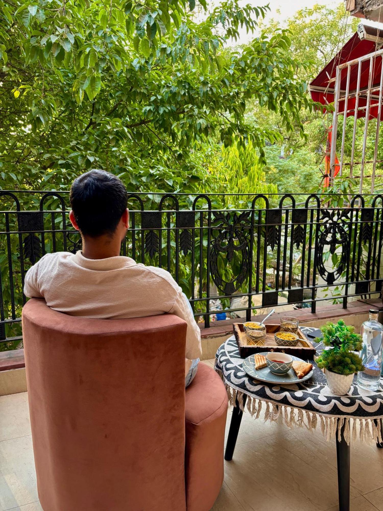 Atharva'S Homestay By Goaround Homes - Nehru Enclave Metro, South Delhi นิวเดลี ภายนอก รูปภาพ