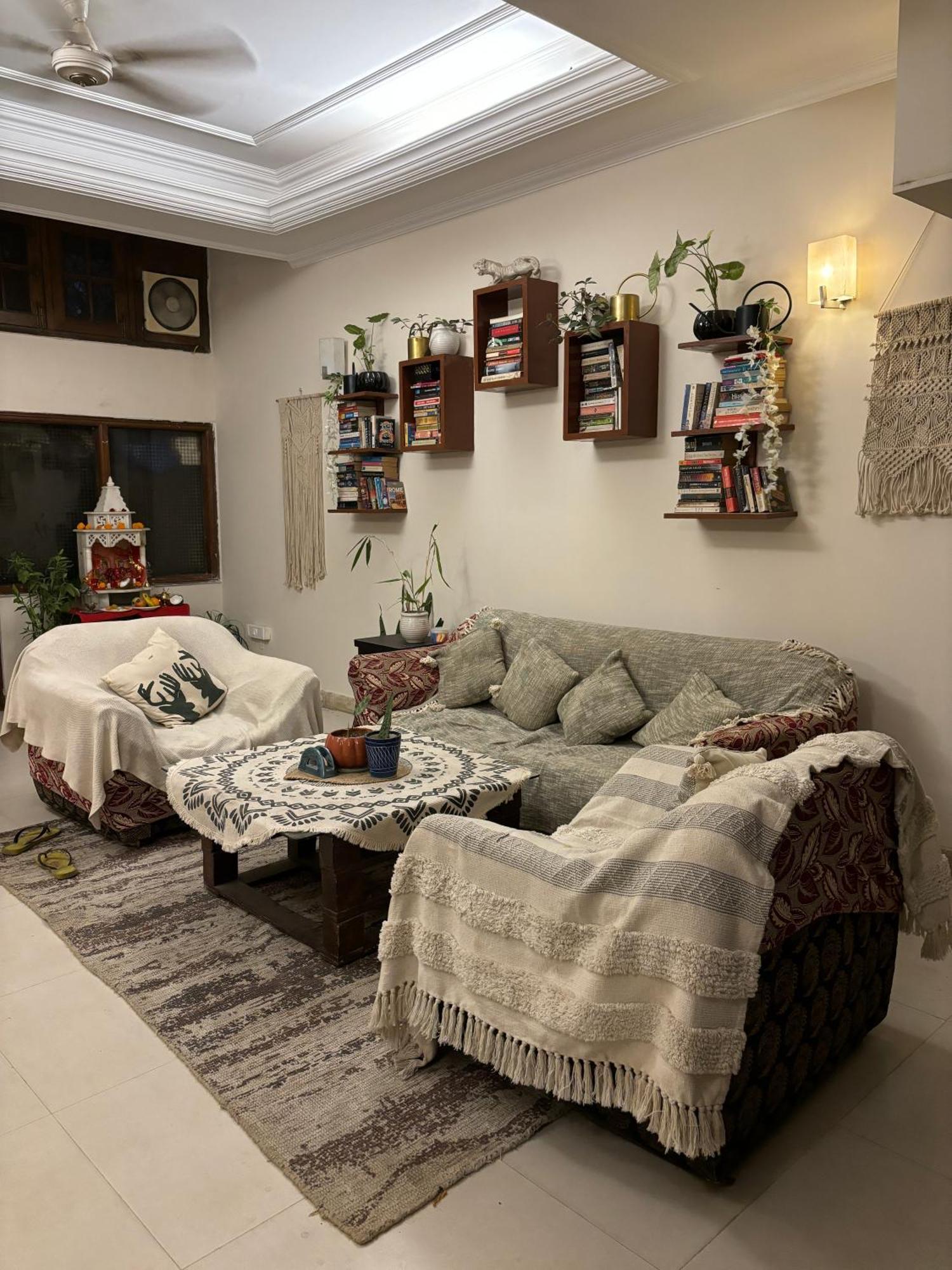 Atharva'S Homestay By Goaround Homes - Nehru Enclave Metro, South Delhi นิวเดลี ภายนอก รูปภาพ